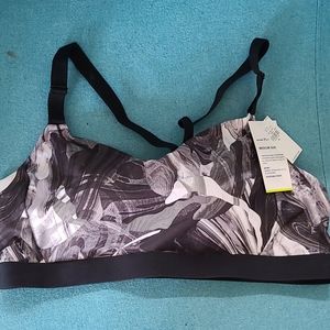 Marble black and white sports bra